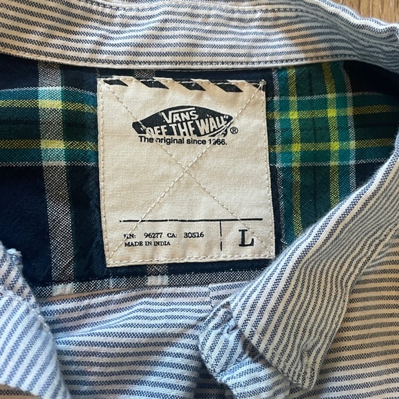 VANS button down - Picture 3 of 7